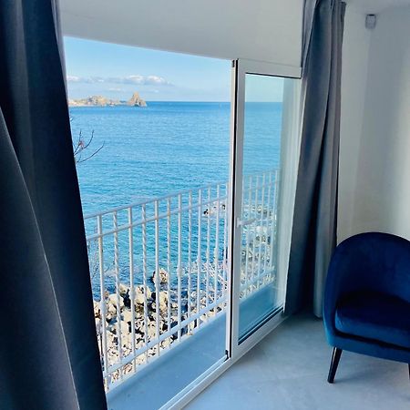 La Finestra Sul Mare Villa Ачи Кастело Екстериор снимка