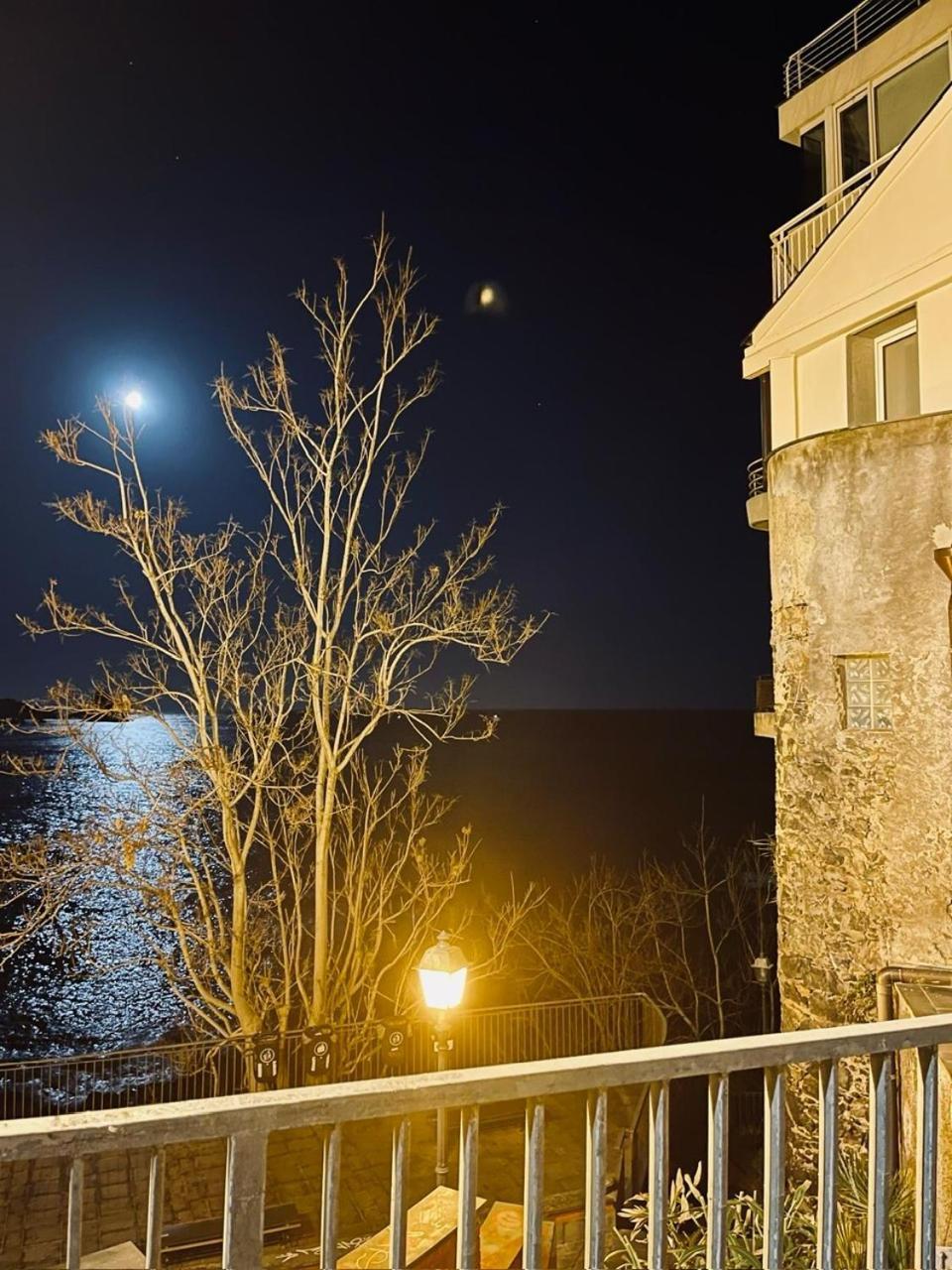 La Finestra Sul Mare Villa Ачи Кастело Екстериор снимка